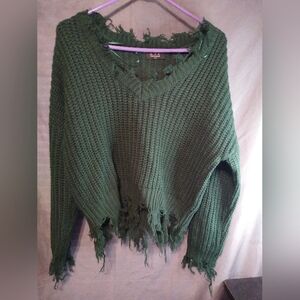 Ltx distressed v-neck long sleeve green cropped junior's sweater